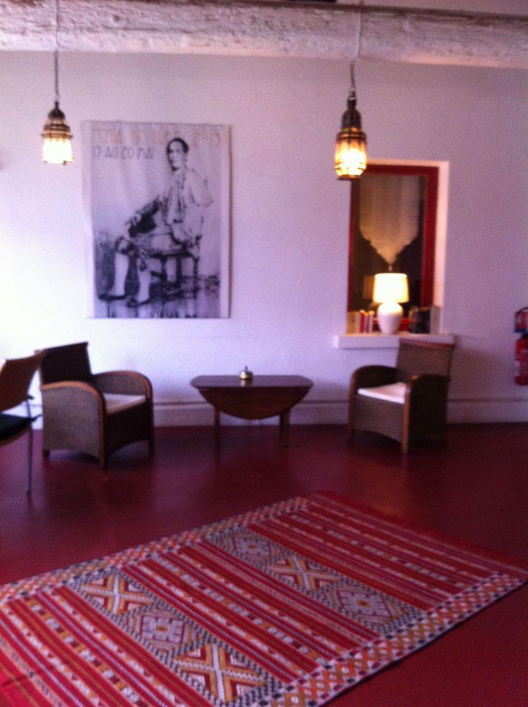 Hotel Cote Patio Nîmes Dış mekan fotoğraf