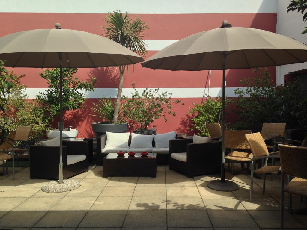 Hotel Cote Patio Nîmes Dış mekan fotoğraf