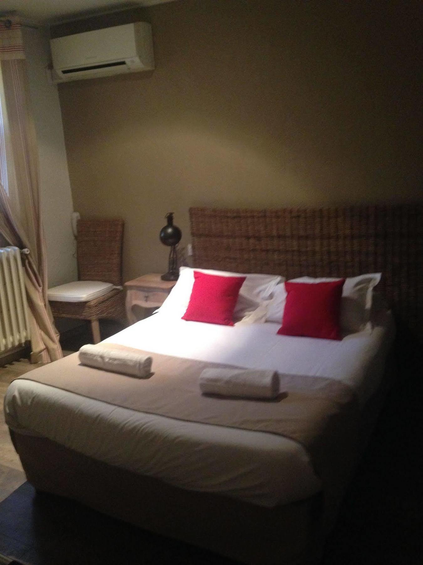 Hotel Cote Patio Nîmes Dış mekan fotoğraf
