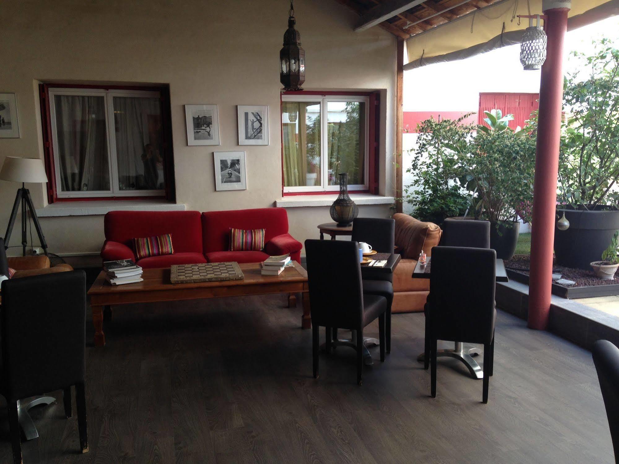 Hotel Cote Patio Nîmes Dış mekan fotoğraf