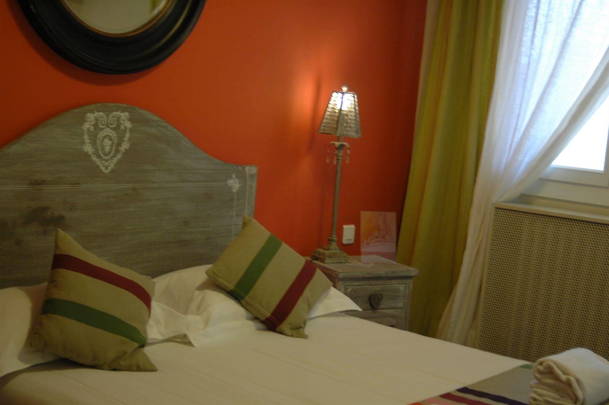 Hotel Cote Patio Nîmes Dış mekan fotoğraf